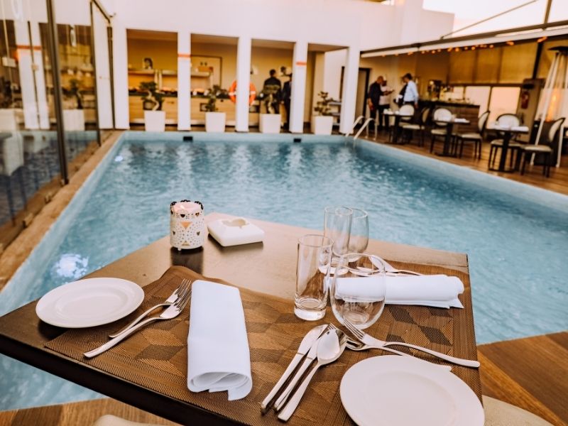 thiết kế kiến trúc khách sạn có điểm nhấn độc đáo